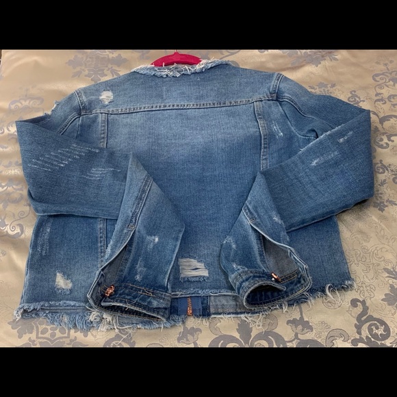Distressed Denim Short Jacket - Picture 4 of 5
